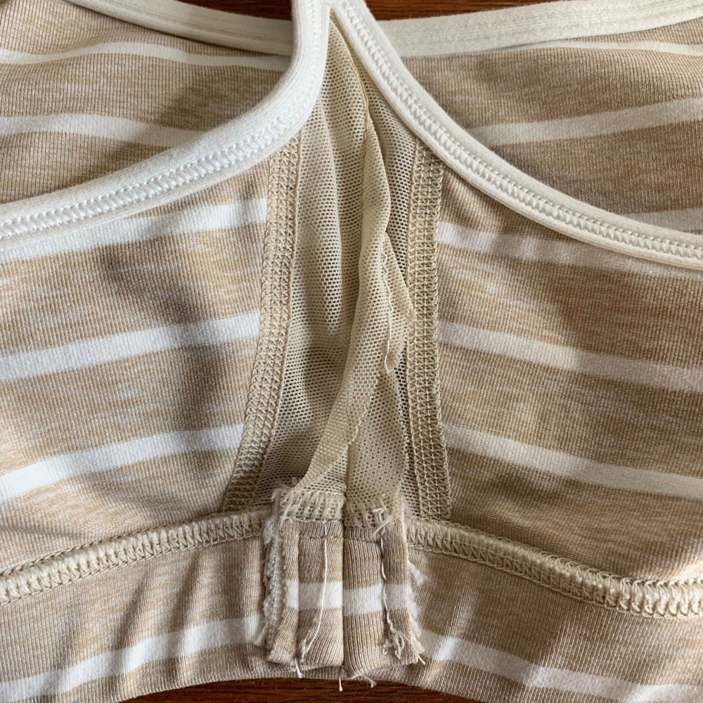 𝅺lululemon Striped Sports Bra Size 12 ALTERED PLEASE READ DESCRIPTION (1246) - Picture 7 of 13